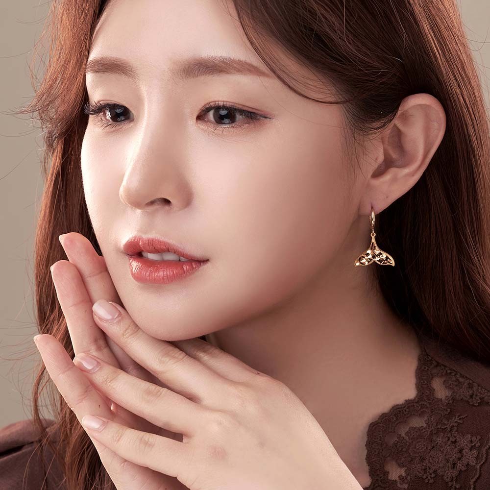 컷팅 돌고래 꼬리 원터치 귀걸이 요약정보 및 구매