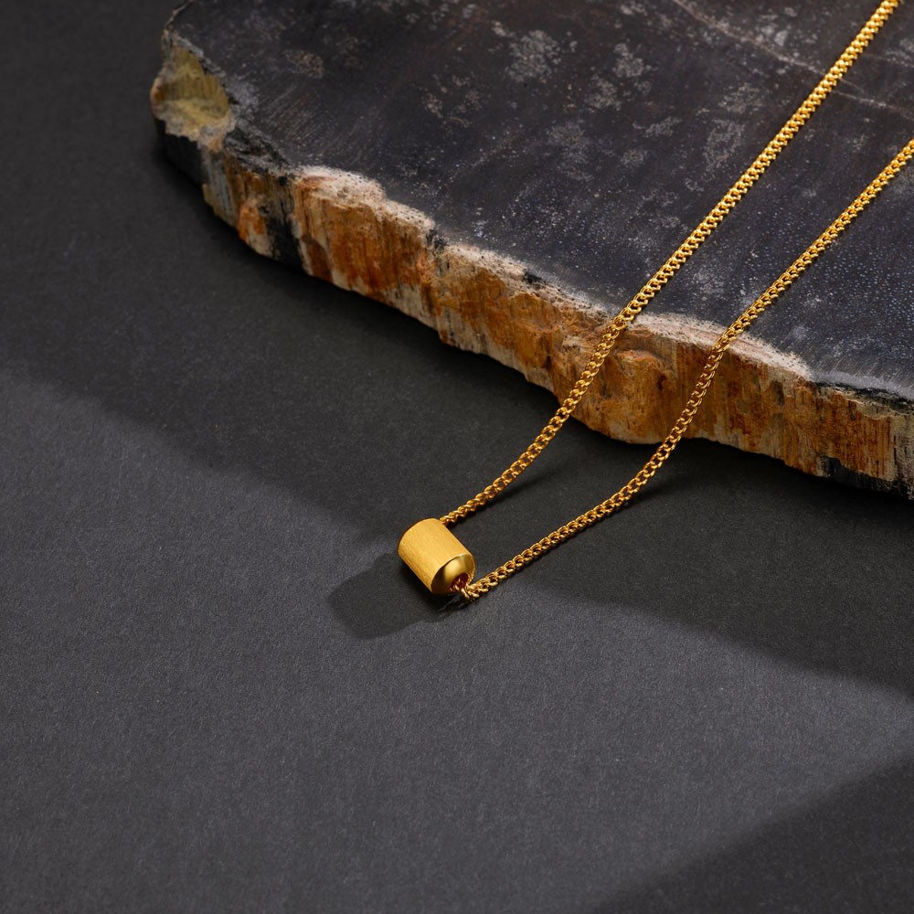 볼륨 스퀘어 포인트 목걸이 요약정보 및 구매